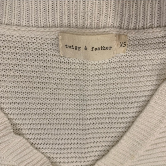 Twigg and Feather Isabelle Poncho Sweater - Canadian Made - Picture 4 of 9